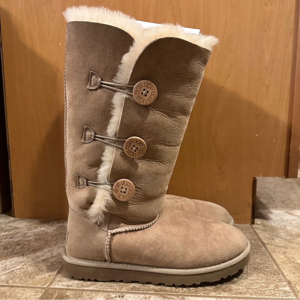 Ugg Bailey button tall boots. Womens size 9.